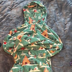 Green Holiday Themed cabin print PJ S/M with hood